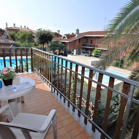 Appartamenti Villaggio Giardino Линяно Сабиадоро Екстериор снимка