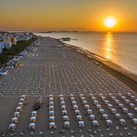 Appartamenti Villaggio Giardino Линяно Сабиадоро Екстериор снимка
